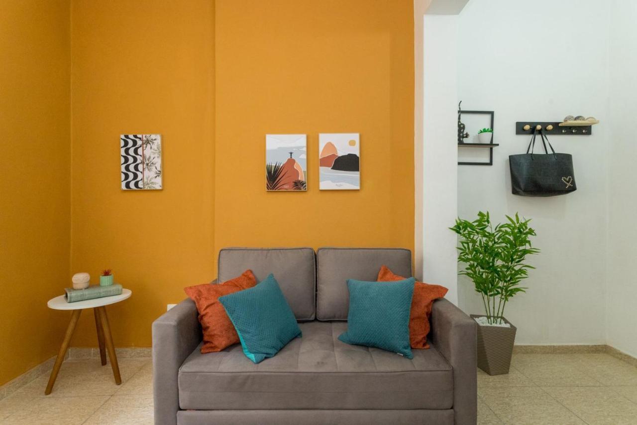 Conforto E Relax, Caminhando Para A Praia De Copacabana, Quarto E Sala, Completo, Com Wi Fi, Cozinha, Ar Condicionado Rio de Janeiro Exterior photo
