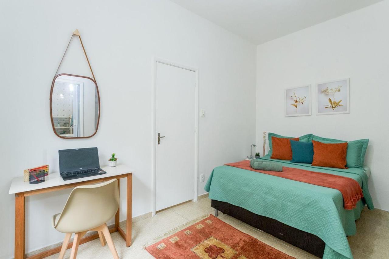 Conforto E Relax, Caminhando Para A Praia De Copacabana, Quarto E Sala, Completo, Com Wi Fi, Cozinha, Ar Condicionado Rio de Janeiro Exterior photo